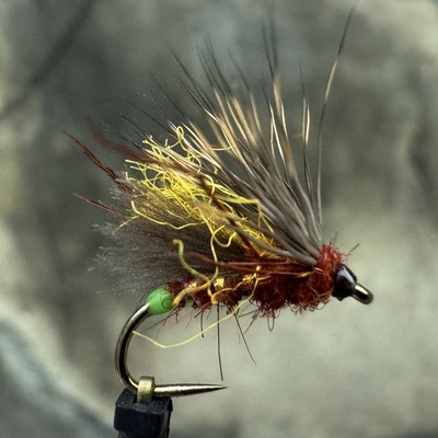 Tri wing half hog hopper